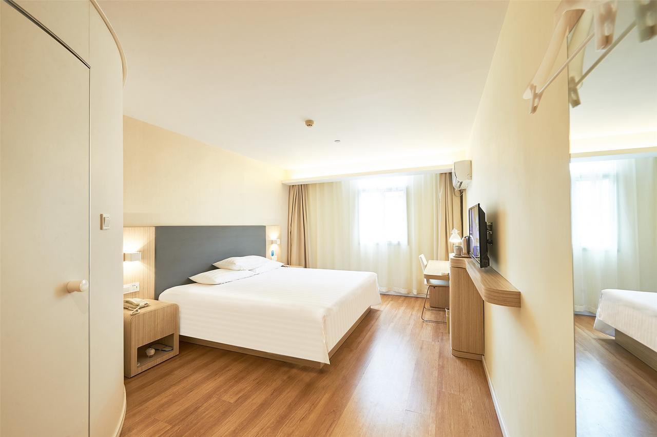 Hanting Express Changxing Island Phoenix Town Shanghai Exterior photo