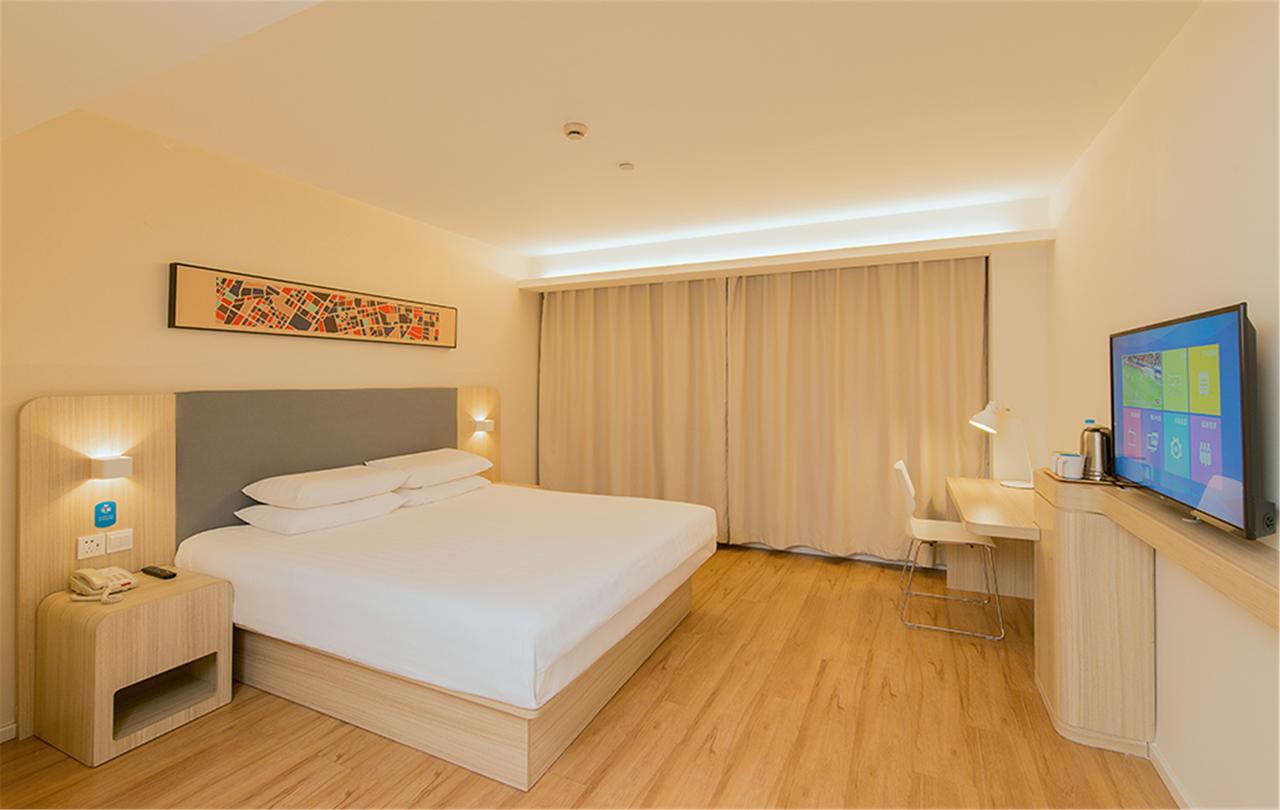 Hanting Express Changxing Island Phoenix Town Shanghai Exterior photo