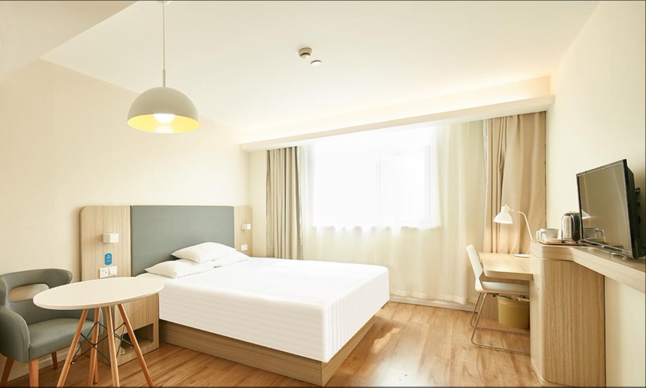 Hanting Express Changxing Island Phoenix Town Shanghai Exterior photo